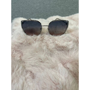 Women's Vince Camuto Sunglasses One Size Silver/Gray NWT